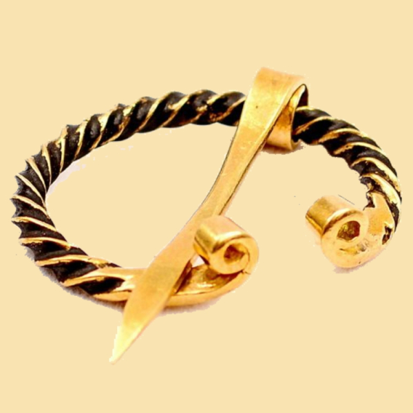 Kleine Hufeisenfibel aus Bronze